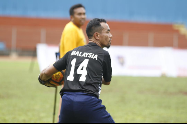 ISKANDAR SERTAI JEBAT DERHAKA.